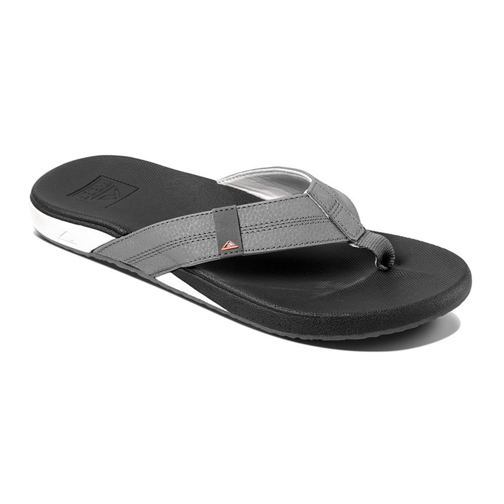 nike chappals for ladies